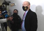 София - Запечатват офиси на вестник "Труд"