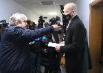 София - Запечатват офиси на вестник "Труд"