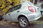 Бургас - автомобил надвисна над дере