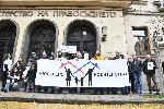 Протест в подкрепа на споделеното родителство се проведе пред правосъдното министерство