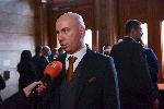 София - депутати Възраждане - барикада