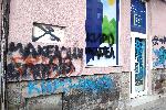 София - ул. Иван Асен - офис на ПП `Продължаваме промяната` надраскан с `Киро е предател` след посещението в Македония
