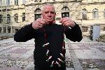 Росен Марков изпраща уникален подарък на Корнелия Нинова
