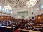 Парламентът с извънредно заседание