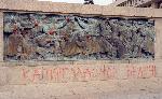 Паметникът на Альоша в Бургас осъмна с надписи