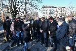 Привърженици на арестувания Бойко Борисов и ръководни кадри на ГЕРБ продължават протеста пред ГДНП (нови снимки)