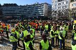 Пътностроители се събраха на протест пред Парламента