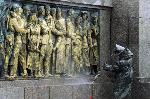Бургас - почистване на паметника на Альоша