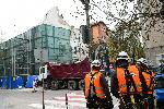 София - фасада на сграда се срути върху улица