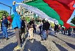 Протест във Варна срещу решението на парламента за оръжието за Украйна