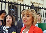 София - Мая Манолова внася документи за учредяване на партия