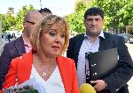 София - Мая Манолова внася документи за учредяване на партия