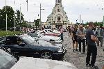 Ретро автомобили привличат погледите в центъра на София