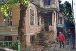 Варна  -  пожар в изоставена къща на улица "Опълченска".