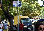 Варна - Жена проповядва с послания залепени по пътни знаци