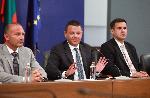 Кабинетът обяви за неизбежно да преговаря с "Газпром експорт"