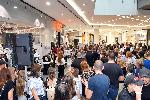 Среща с DARA в магазин ССС Paradise Center, като част от кампанията на ССС „Гаражни игри – Плейофи“