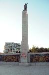 БУРГАС - Паметник Альоша - Графити против войната