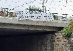 Отбелязват девети септември с транспарант край Сточна гара в София