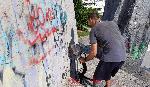 Плевен - Почистване на графити от паметник