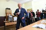 Президентът Радев: Надявам се българите да излязат да гласуват