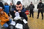 София - Протест срещу гласуването с хартиената бюлетина - Мая Манолова