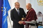 Румен Радев връчи почетният знак на президента на НСА