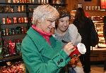 София - Чашите с празничен дизайн на Starbucks®вече са във всички кафенета в България