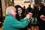 София - Чашите с празничен дизайн на Starbucks®вече са във всички кафенета в България
