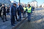 София - Инспекция на жълтата керамична паважна настилка