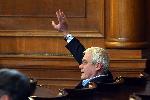 София - Парламентът прекрати предсрочно мандата на управителя на НЗОК Петко Салчев<br />