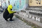 София - чистят графити в София