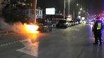 Автомобил се запали пред хотел 'Милениум' в столицата