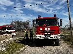 Евакуираха жители на село Горски извор, заради пламнала цистерна