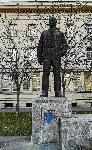 Плевен - Вандализъм по паметника на Коста Златарев
