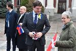 София - Посланици