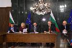 Брифинг по повод специализирана операция за залавяне на автокрадци