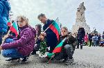 Варна - полагане на венци и цветя пред паметника на загиналите за освобождението на България руски войници