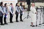 София - Вицепрезидентът Илияна Йотова положи венец пред стената на българските праведници на света в 134 СОУ<br />