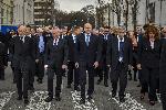 София - Президентът Румен Радев положи венец пред Паметните плочи на спасителите на българските евреи до катедралата Света София