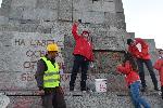 С "Първа мистрия" за ремонт на паметника на съветската армия, БСП закри кампанията си