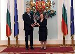 София -  Румен Радев отличи изявени български лекари и специалисти по случай Световния ден на здравето