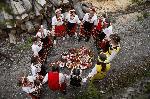 Момичета празнуват Лазаровден на Гара Бов (Нови снимки)