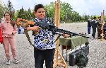 Военните от плевенския гарнизон показват военна техника за празника на храбростта
