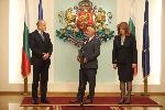 София - български документи за самоличност - връчване
