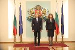 София - български документи за самоличност - връчване