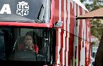 Автобусът на ЦСКА 1948 катастрофира пред стадион Васил Левски