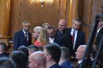 Парламентът гласува редовен кабинет