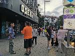 Протест и контрапротест пред кино Одеон срещу филмът '' Синия кафтан''