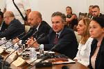 София - Комисия по външна политика